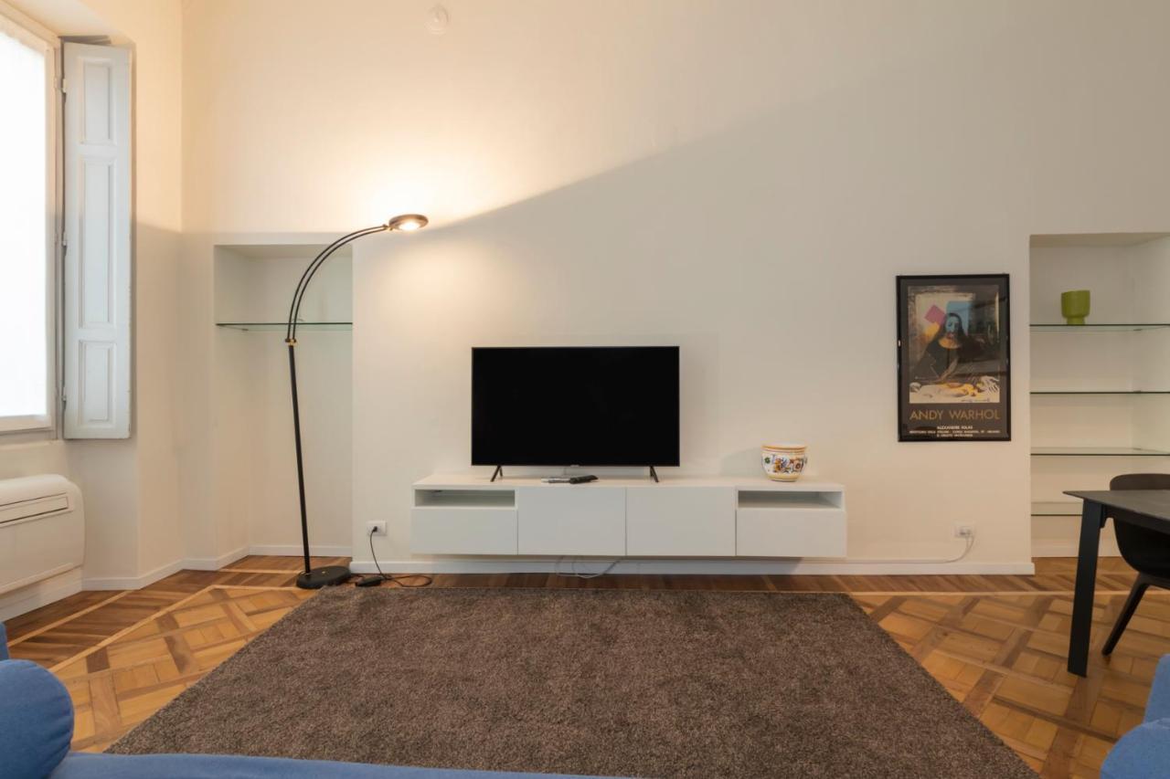 Luxury Apartment Near Duomo Italia 38 Milano Dış mekan fotoğraf
