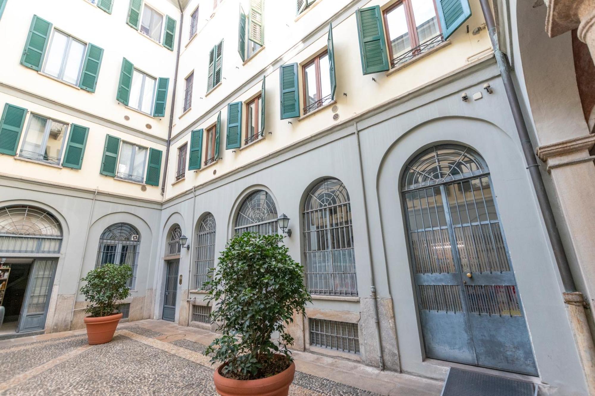 Luxury Apartment Near Duomo Italia 38 Milano Dış mekan fotoğraf